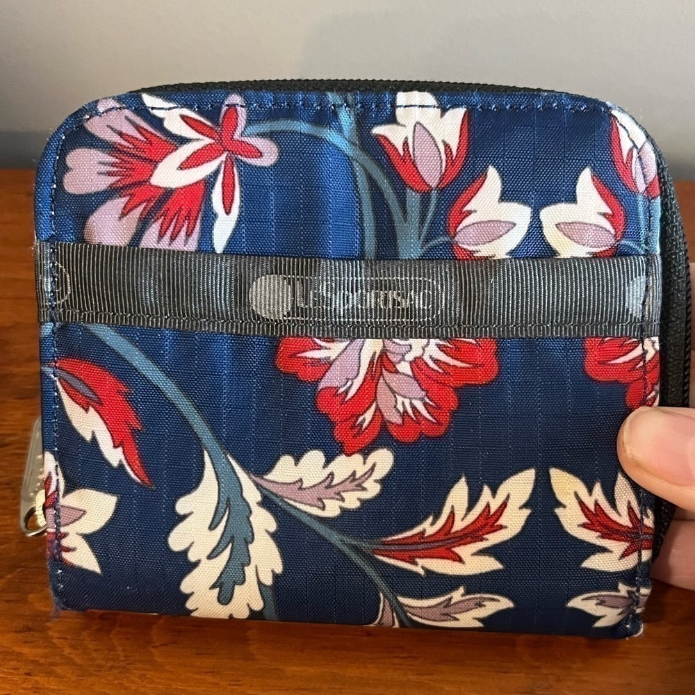 LESPORTSAC Claire Wallet Zip around Blue Floral Print *flaws see description